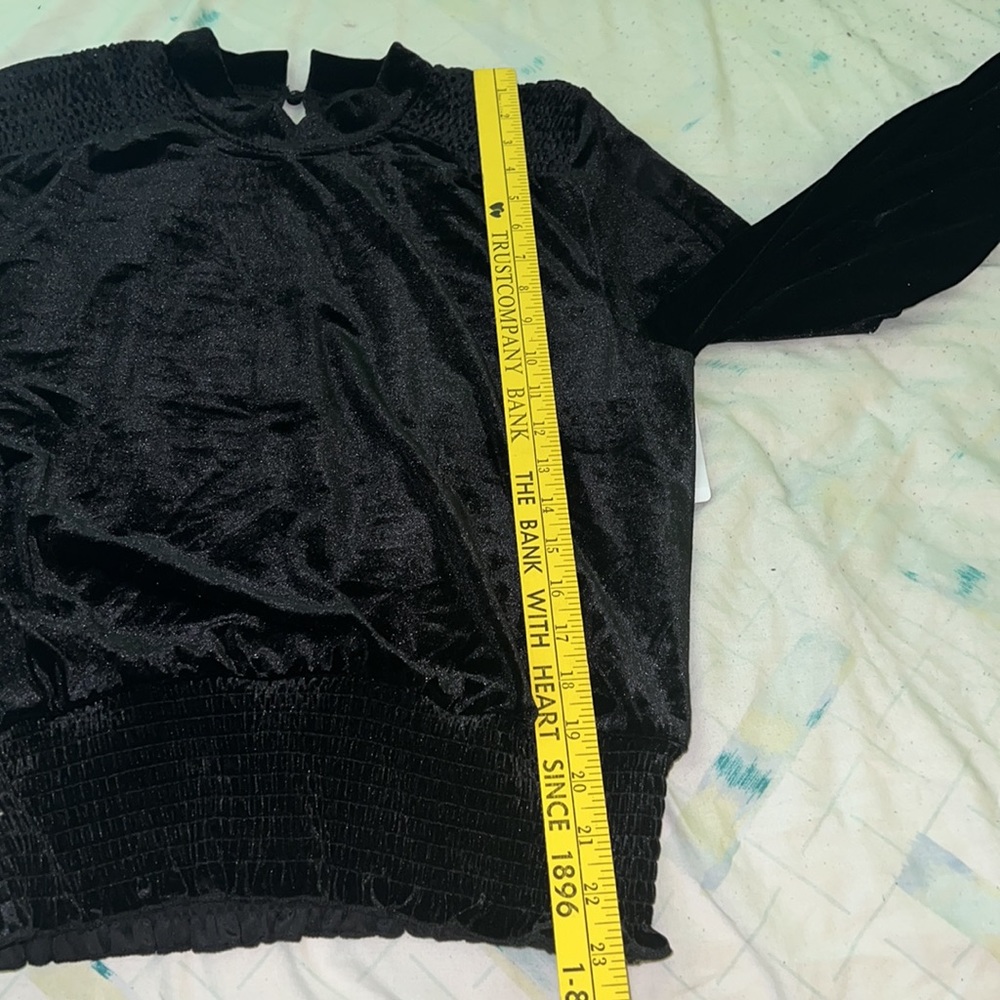 Laundry by Shelli Segal Small black velour top New With Tags polyester blend - Picture 11 of 14